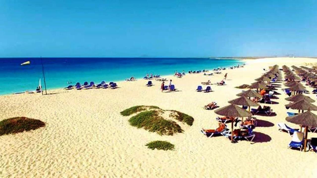 Hostels Holiday Capo Verde Santa Maria Buitenkant foto